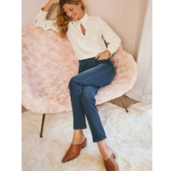 Soft Surroundings Ultimate Pull On Straight Jean R - Picture 9 of 10